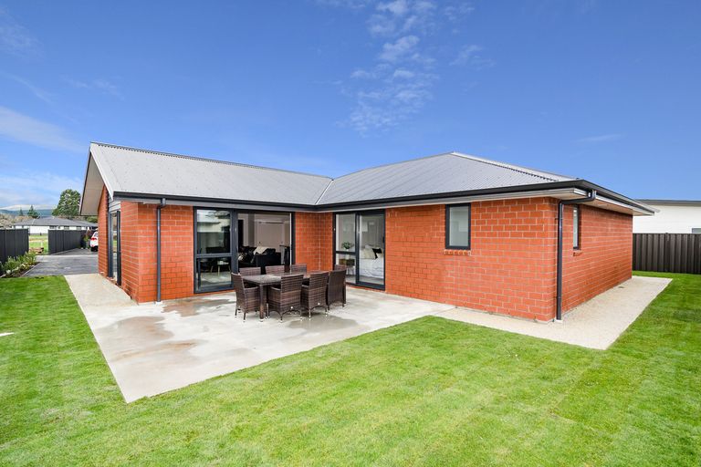 Photo of property in 38 Anderton Crescent, Mosgiel, 9024