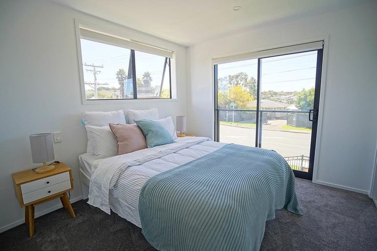 Photo of property in 10/172 Don Buck Road, Massey, Auckland, 0614