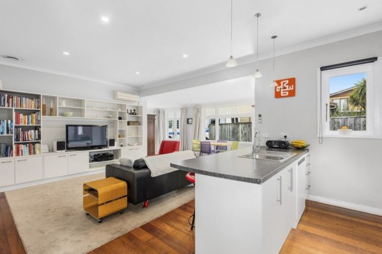 Photo of property in 3 Hume Street, Alicetown, Lower Hutt, 5010