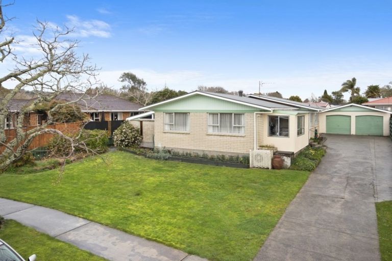 Photo of property in 60 Paterson Avenue West, Pukekohe, 2120