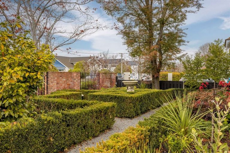 Photo of property in 19 Brenchley Avenue, Strowan, Christchurch, 8052