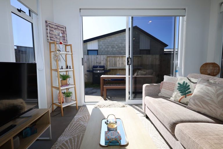 Photo of property in 16 Te Paea Crescent, Papamoa Beach, Papamoa, 3118