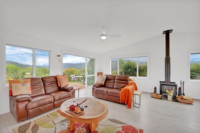 Photo of property in 130 Mytton Heights, Motueka, 7196