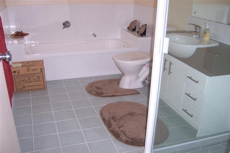 Photo of property in 73 Nautilus Drive, Gulf Harbour, Whangaparaoa, 0930