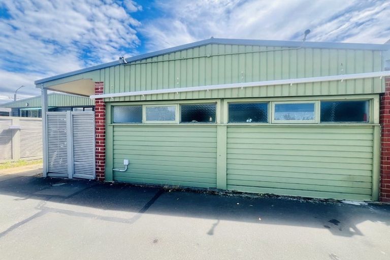 Photo of property in 105 Queens Drive, Saint Kilda, Dunedin, 9012