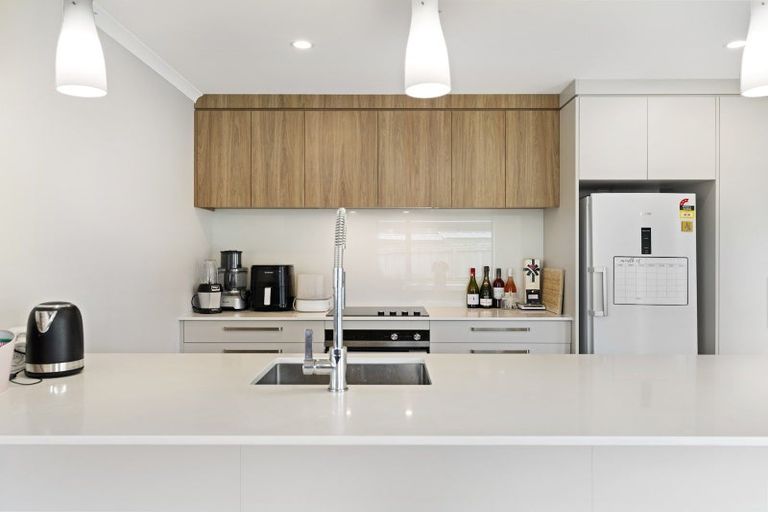 Photo of property in 27 Harriet Johnston Drive, Pokeno, 2402