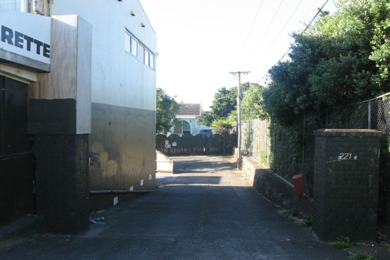Photo of property in 221 Mount Smart Road, Onehunga, Auckland, 1061