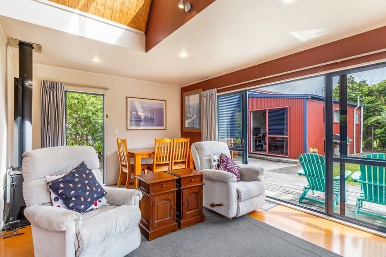 Photo of property in 16 Hoani Place, Kuratau, Turangi, 3381