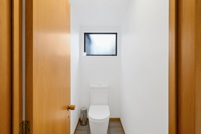 Photo of property in 10 Thurlestone Place, Burnside, Christchurch, 8053