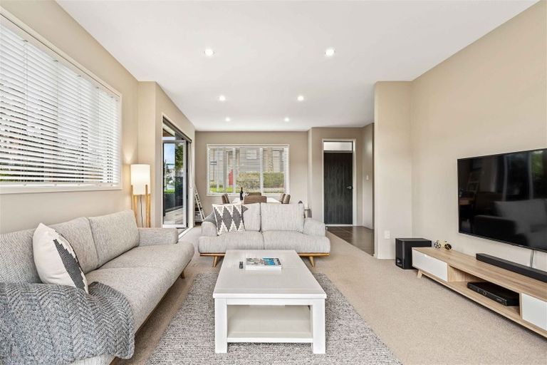 Photo of property in 76 Buckley Avenue, Hobsonville, Auckland, 0616
