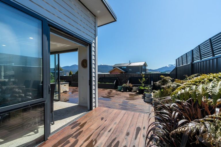 Photo of property in 28 Burnby Drive, Te Anau, 9679
