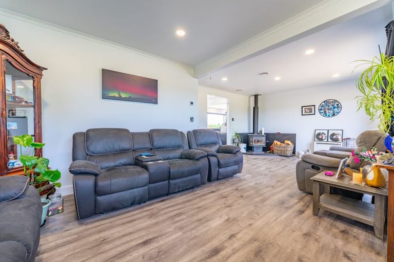 Photo of property in 8 Arowhenua Station Road, Kerrytown, Timaru, 7973