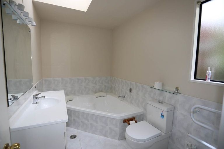 Photo of property in 75 Ravensdale Rise, Westmorland, Christchurch, 8025