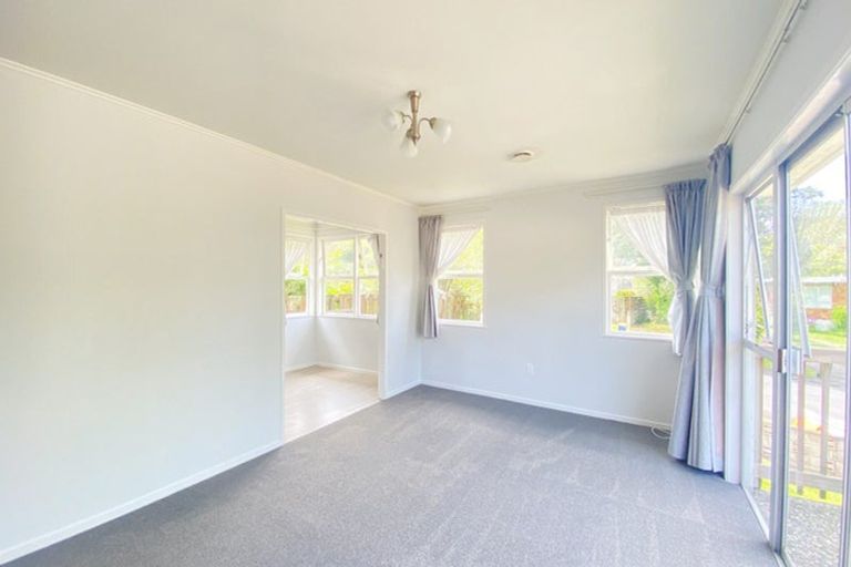Photo of property in 63 Rehia Road, Massey, Auckland, 0614
