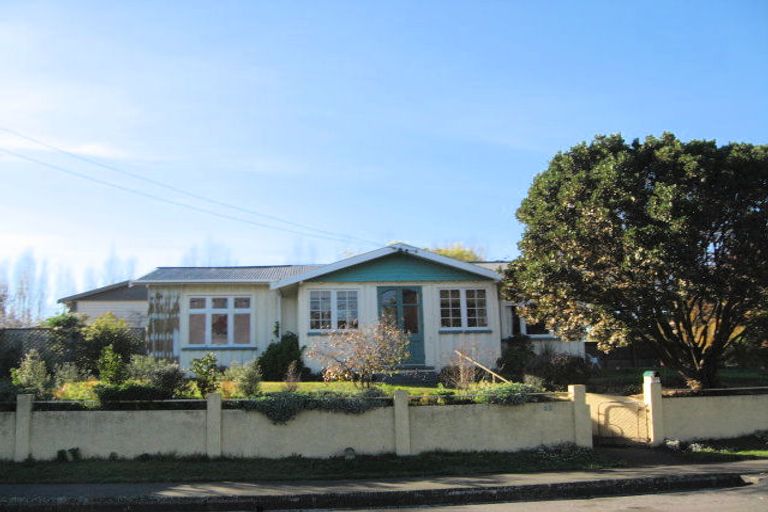 Photo of property in 27 Shaw Avenue, New Brighton, Christchurch, 8083