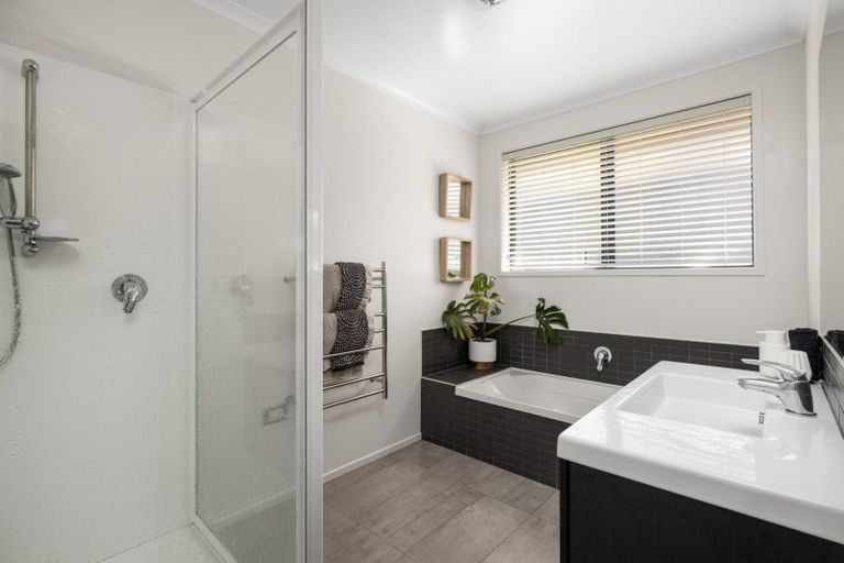 Photo of property in 168 Rowesdale Drive, Ohauiti, Tauranga, 3112