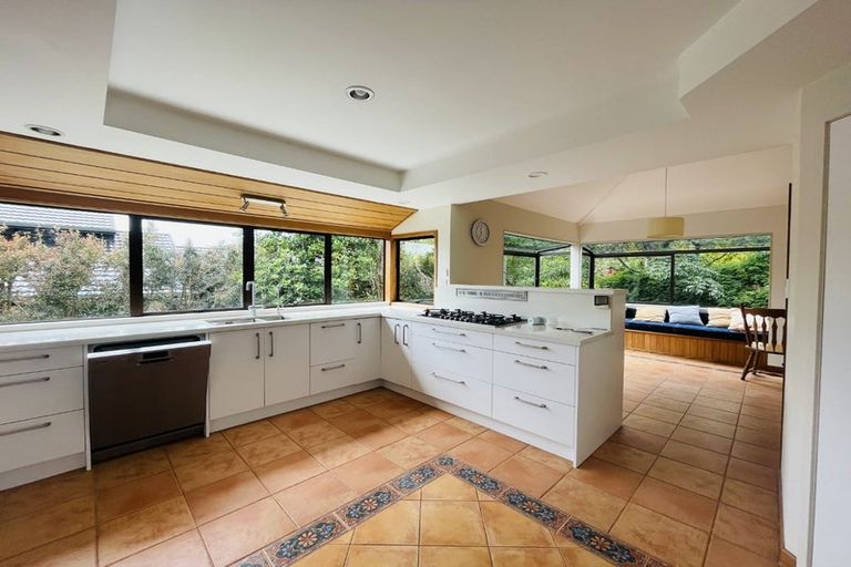 Photo of property in 6 Shiloh Way, Greenhithe, Auckland, 0632