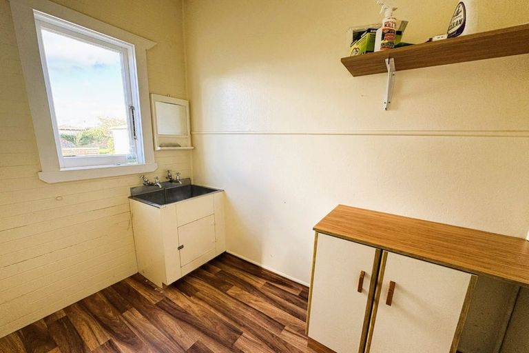 Photo of property in 45 Miller Street, Dannevirke, 4930