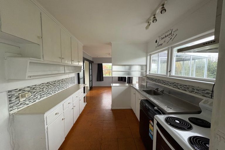 Photo of property in 36 Riverhills Avenue, Pakuranga Heights, Auckland, 2010