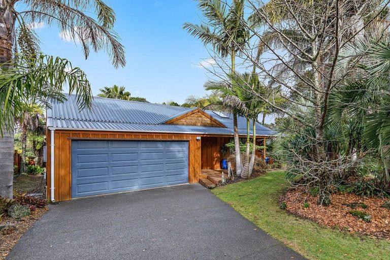 Photo of property in 43 Pohutukawa Road, Whenuapai, Auckland, 0618