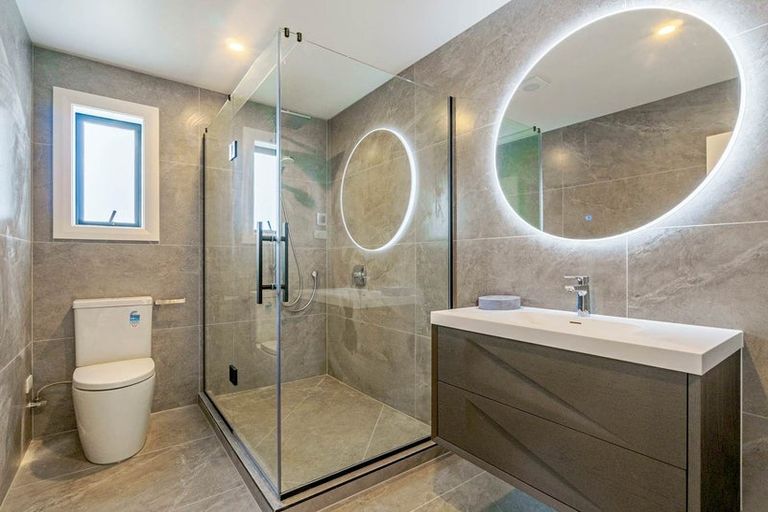 Photo of property in 2 Anehu Place, Greenhithe, Auckland, 0632