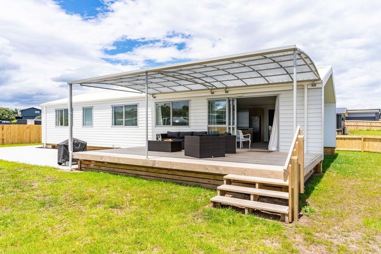 Photo of property in 64 Marram Place, Mangawhai Heads, Mangawhai, 0505