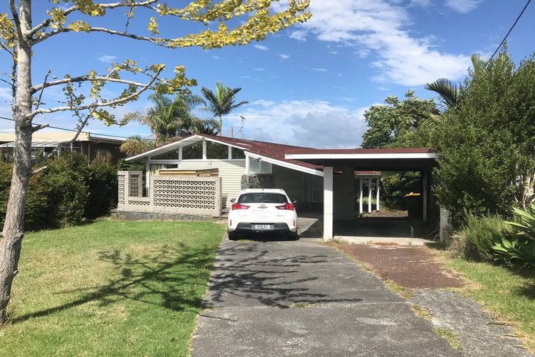 Photo of property in 30 Killarney Avenue, Torbay, Auckland, 0630