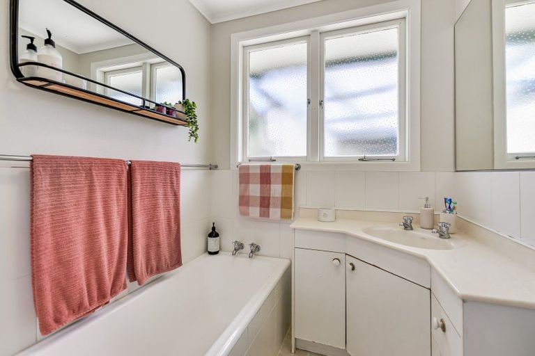 Photo of property in 25 Joanna Place, Deanwell, Hamilton, 3206