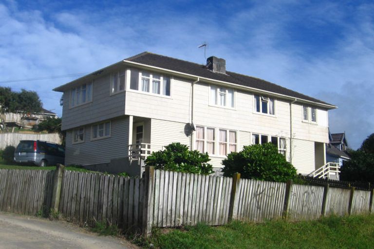 Photo of property in 62 Champion Street, Ranui, Porirua, 5024