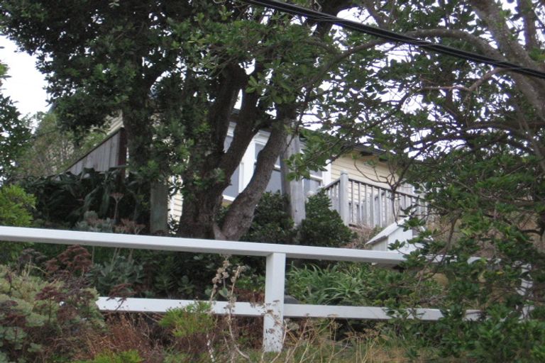 Photo of property in 59 Mantell Street, Seatoun, Wellington, 6022
