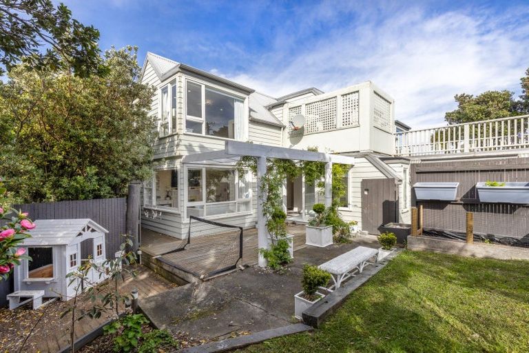 Photo of property in 38 Whanake Street, Titahi Bay, Porirua, 5022