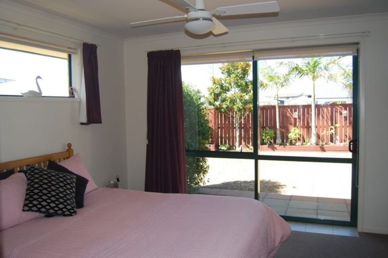 Photo of property in 5 Kihi Place, Ruakaka, 0116