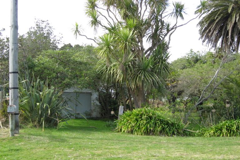 Photo of property in 7 Drake Street, Waikawa Beach, Levin, 5573