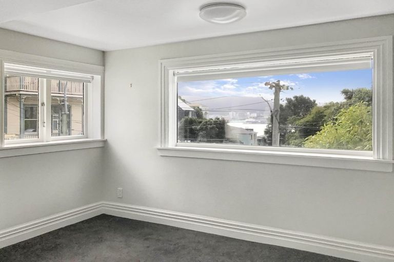 Photo of property in 2 Telford Terrace, Oriental Bay, Wellington, 6011