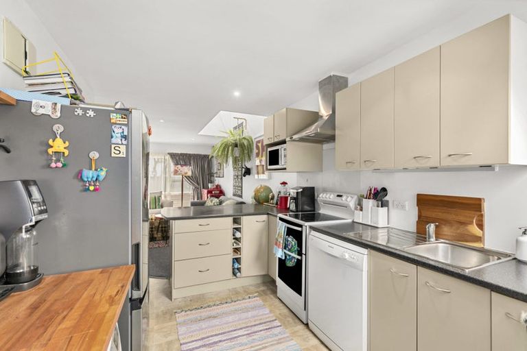 Photo of property in 2a Alice Street, Alicetown, Lower Hutt, 5010