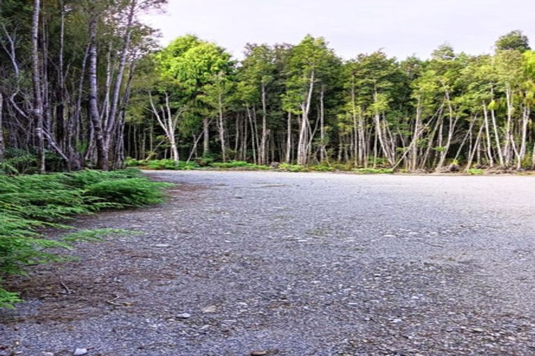 Photo of property in 5 Sadler Place, Kumara Junction, 7882