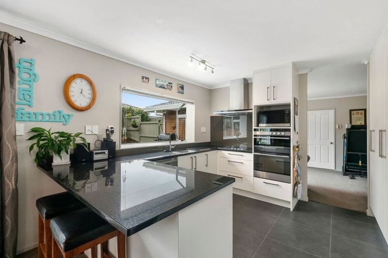 Photo of property in 4 Trinity Place, Albany, Auckland, 0632