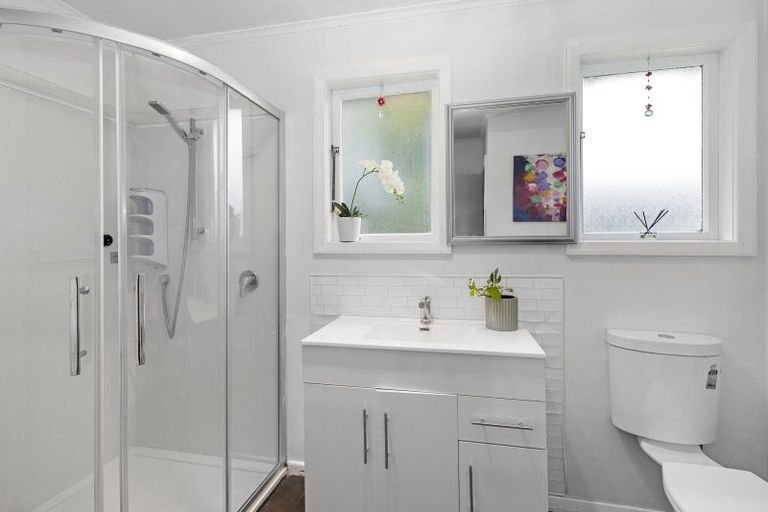 Photo of property in 81 Bird Grove, Stokes Valley, Lower Hutt, 5019