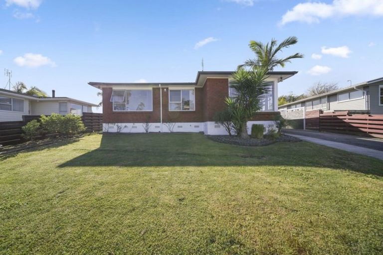 Photo of property in 33 Hope Farm Avenue, Pakuranga Heights, Auckland, 2010