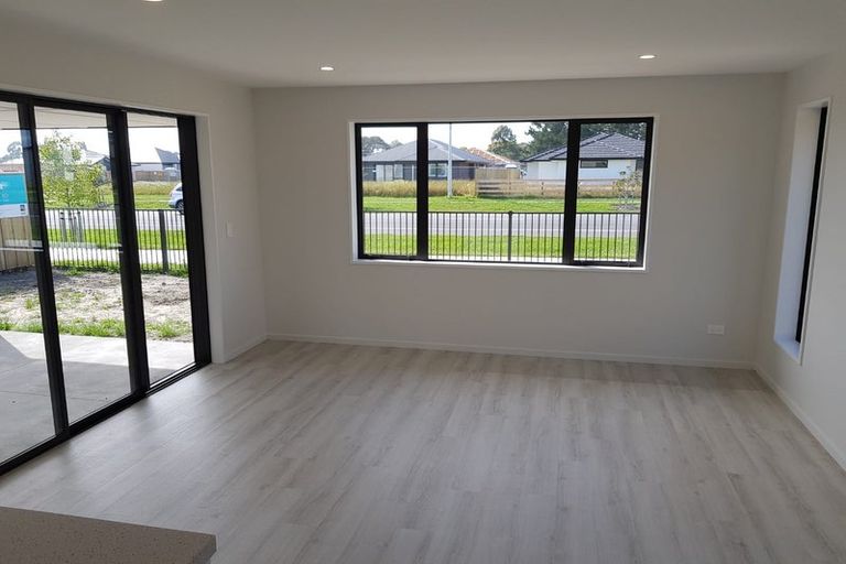 Photo of property in 5 Quinn Crescent, Woodend, 7610