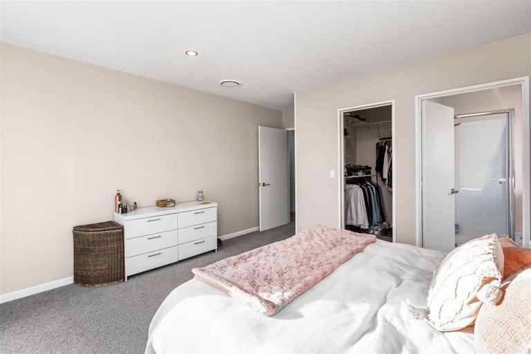 Photo of property in 7 Copperfield Close, Parklands, Christchurch, 8083