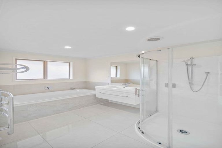 Photo of property in 22 Lamborn Drive, Papakura, 2110