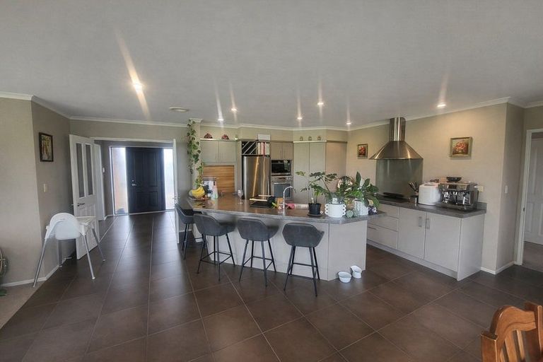 Photo of property in 54 Harvey Road, Waiuku, 2683