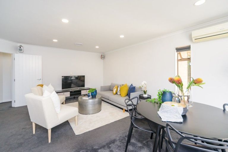 Photo of property in 7 Walnut Grove, Kelvin Grove, Palmerston North, 4414