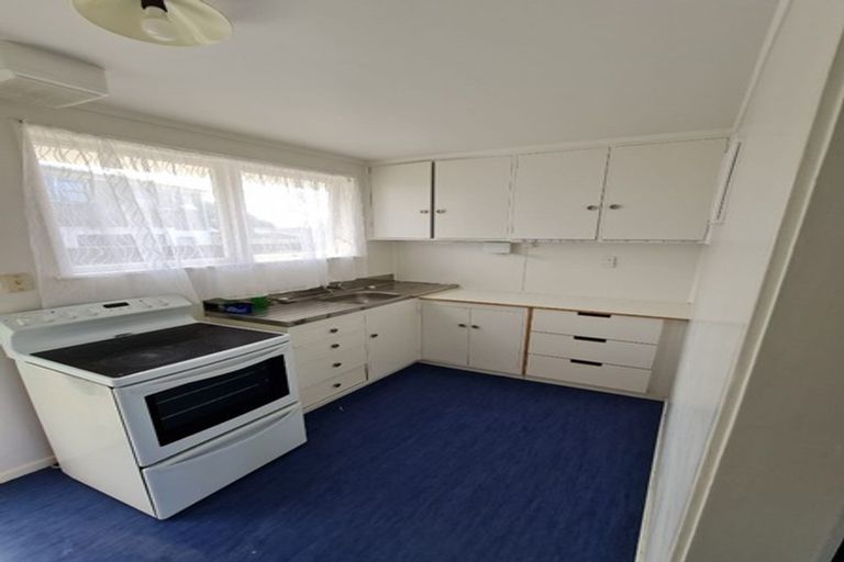Photo of property in 2/10 Idlewild Avenue, Mangere, Auckland, 2022