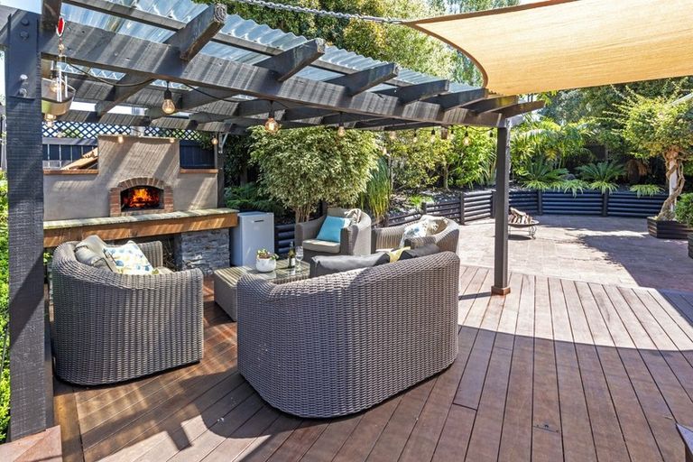 Photo of property in 8 Thurston Place, Bucklands Beach, Auckland, 2012