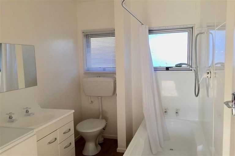 Photo of property in 4j Rutland Street, Picton, 7220