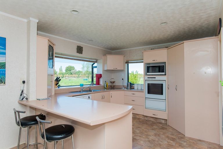 Photo of property in 24 Cameron Road, Makauri, Gisborne, 4071