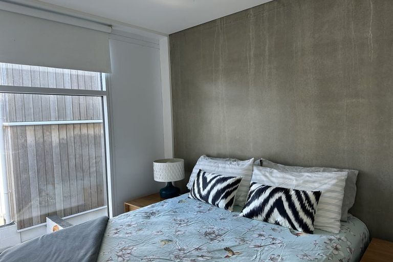 Photo of property in Canvas Apartments, 1/307 Willis Street, Te Aro, Wellington, 6011