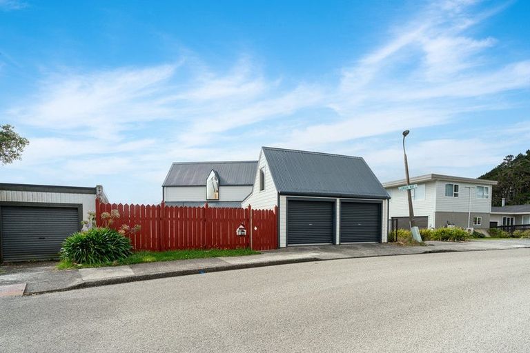 Photo of property in 3 Glamorgan Street, Northland, Wellington, 6012